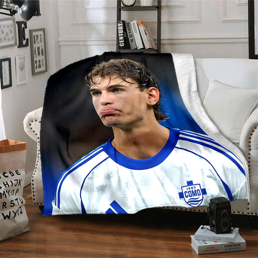 Dynamic Soccer Celebration Blankets Flannel Printed Breathable Warm Throw Blanket for Home Office Bedspreads 0708a47