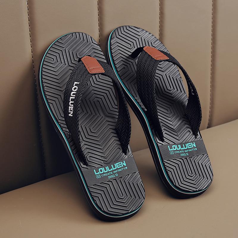 Men's New Flip Flops Super Comfortable and Fashionable Men's Summer Slippers Classic Flip Flops Men's Shoes Chanclas De Hombre