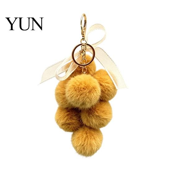 Grape Plushie Charm Plush Keychain for Handbags, Fuzzy Cluster Bag with Bow Bow, Decorative Fluffy Ball Keyring Backpacks and Purses Fruit