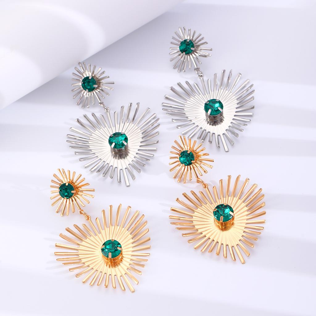 Green Rhinestone Inlaid Big Metal Drop Earrings Women's Exaggerated Sunflower Heart Pendant Modern Trend Statement Ear Zircon