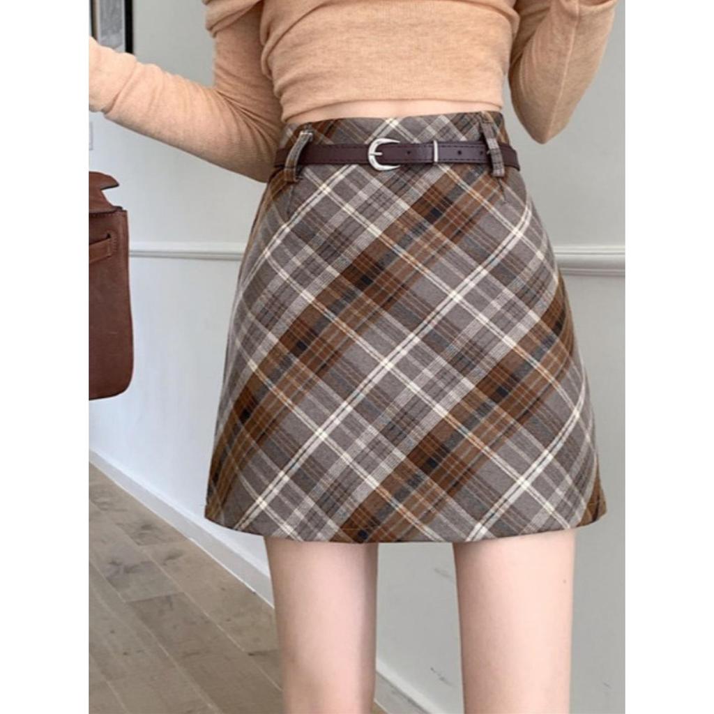 Plus Size Korean Retro Woolen A-Line Plaid Skirt for Women – Autumn New Arrival Hip-Hugging Slimming Skirt for Chubby Girls