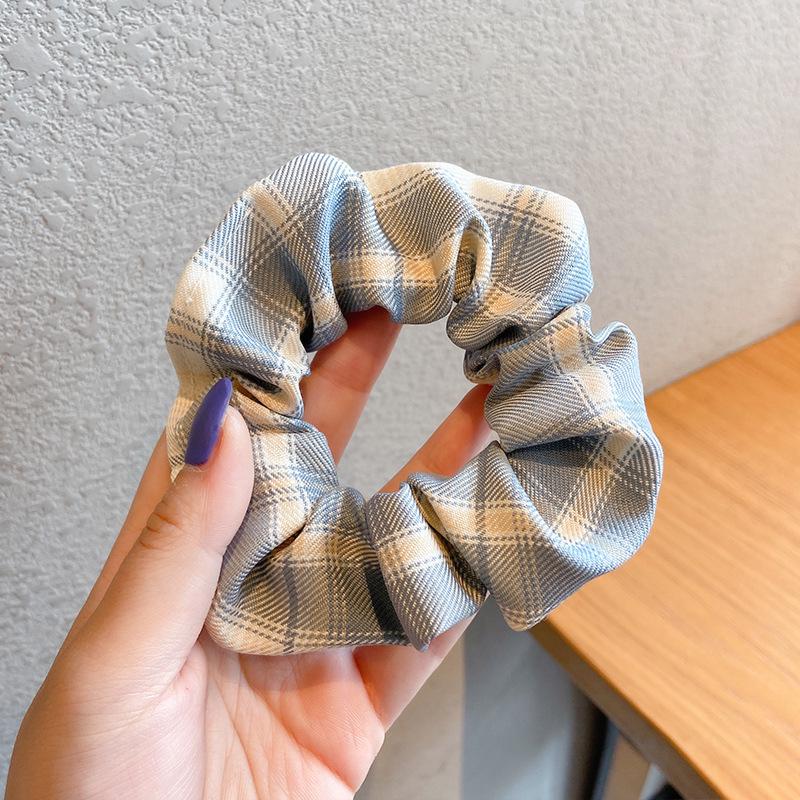 Korean Style Spring/Summer Floral Intestine Hair Scrunchie for Women – Elegant Ponytail Tie and Mori Girl Accessory.