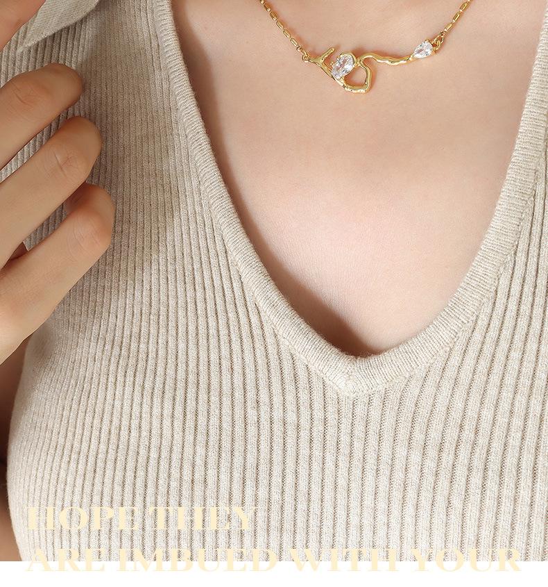 Celebrity-Inspired Gold-Plated Titanium Steel Necklace with Zircon Root-Shaped Pendant