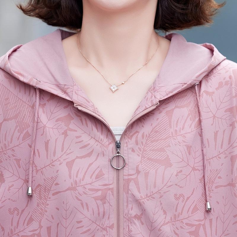 Women's Sun Protection Printed Hooded Jacket - Breathable, Loose-Fit for Middle-Aged and Elderly