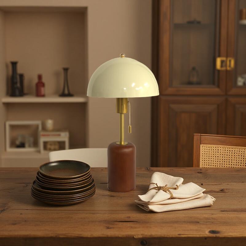 

NuFeng Retro Solid Wood Table Lamp