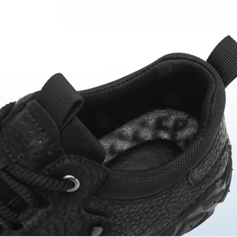 Handmade Split Leather Men's Casual Shoes Outdoor Off-road Running Shoes Anti Slip and Comfortable Men's Running Shoes