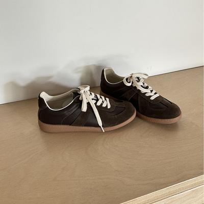 Sapatos de treino plataforma versáteis com costura de cabeça redonda retrô 2025 nova moda sapatos esportivos casuais sapatos de cadarço com base plana