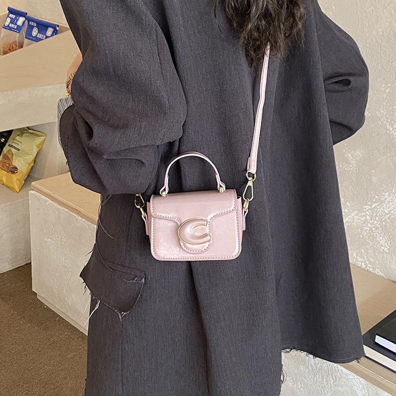 Minimalist Small Handheld Bag Pu Material With Card Pocket For Street Style