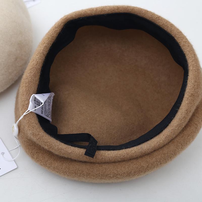 Wool Beret Women's Autumn and Winter Literary Pleated Edge Metal Letter Mark Retro Warm Pumpkin Hat