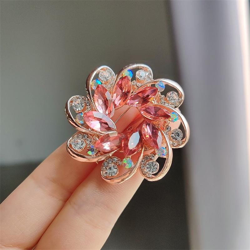 

Брошь с эмалью и кристаллами в европейском и американском стиле в стиле барокко для женщин - элегантный корсаж из ювелирных изделий высокого класса