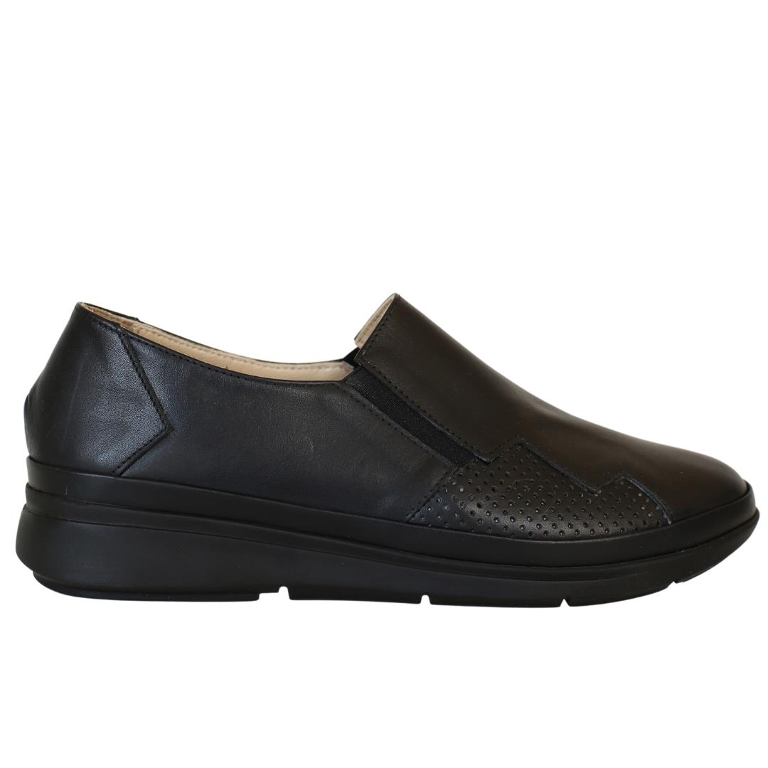 

Женская повседневная обувь из натуральной кожи