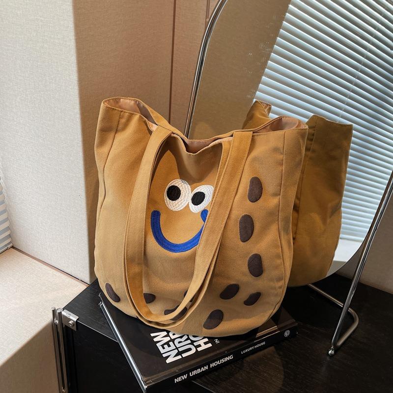 Cute Embroidered Shoulder Bag Women's New Large-capacity Handbag Student Class Commuting Tote Bag