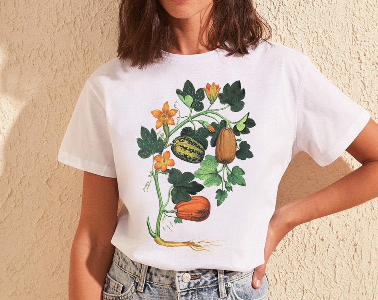 Pumpkin Vintage Shirt, Vintage Botanical Tee, Festive Fall Shirts for Women, Halloween Tee, Trendy Fall Thanksgiving, Pumpkin Patch Tee S