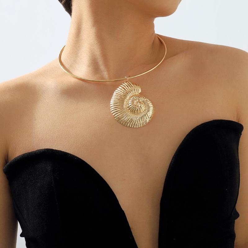 Y2K Beach Collar For Women Teens Beach Vacation Seashells Necklace Decoration