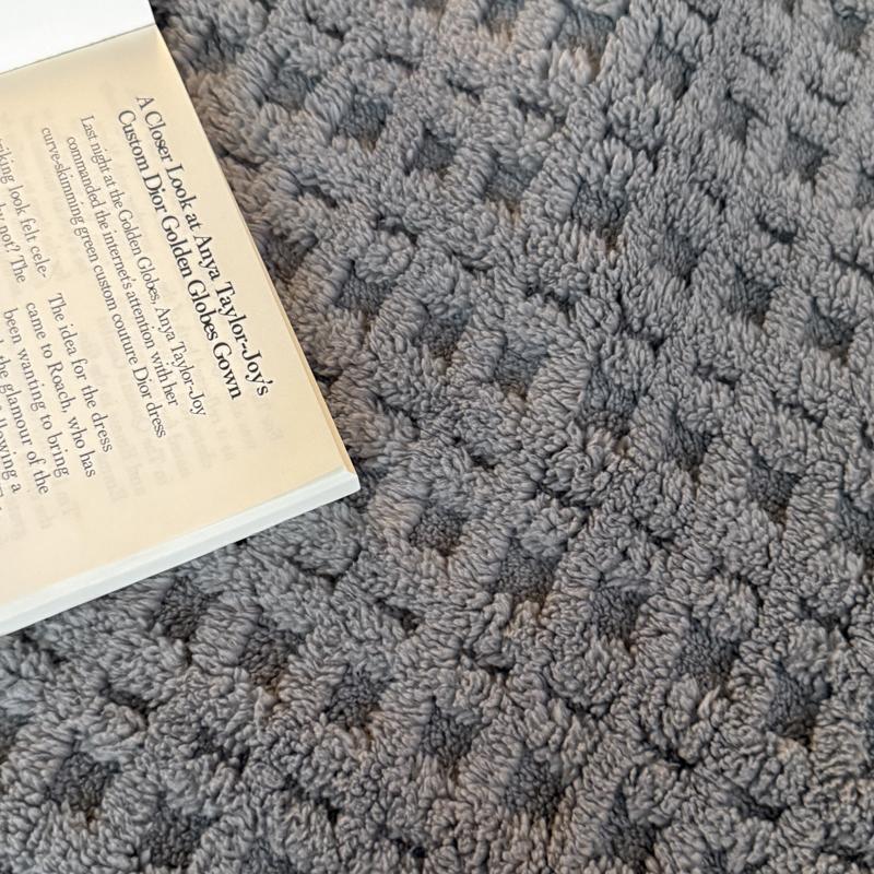 WOSTAR Warm Soft Waffle Jacquard Blankets For Beds Winter Fluffy Coral Fleece Thermal Thick Bed Sheet 150X200 Extra Large Size