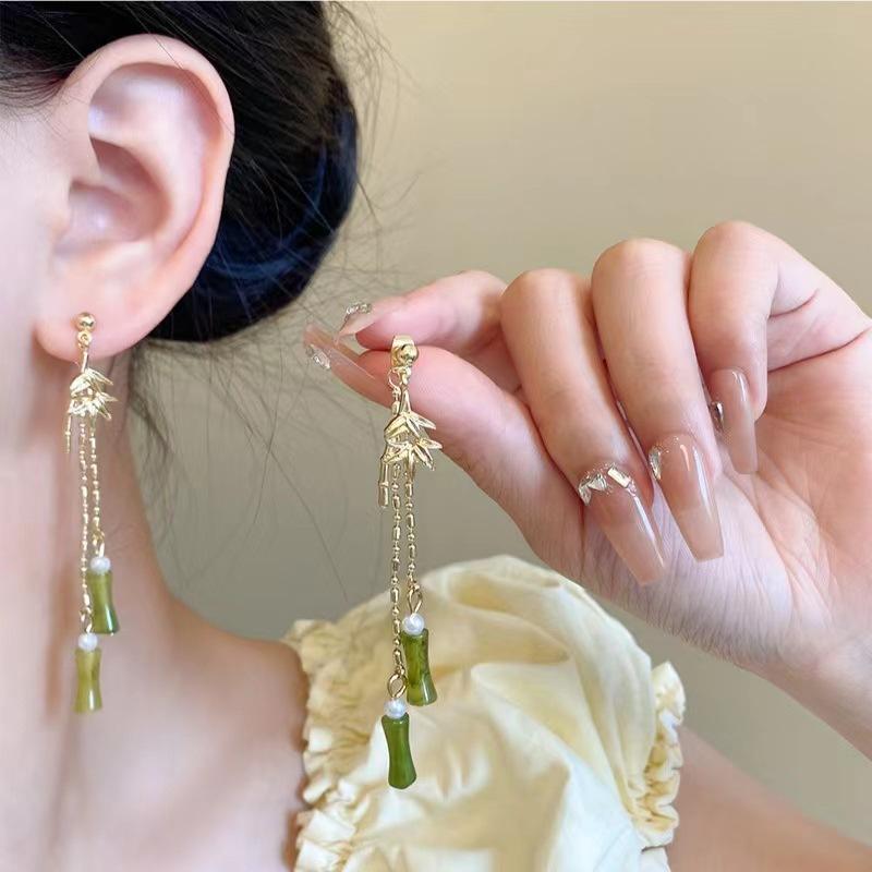 Chinese style olive green jade bamboo section fringed stud earrings niche design temperament Chinese antique long earrings