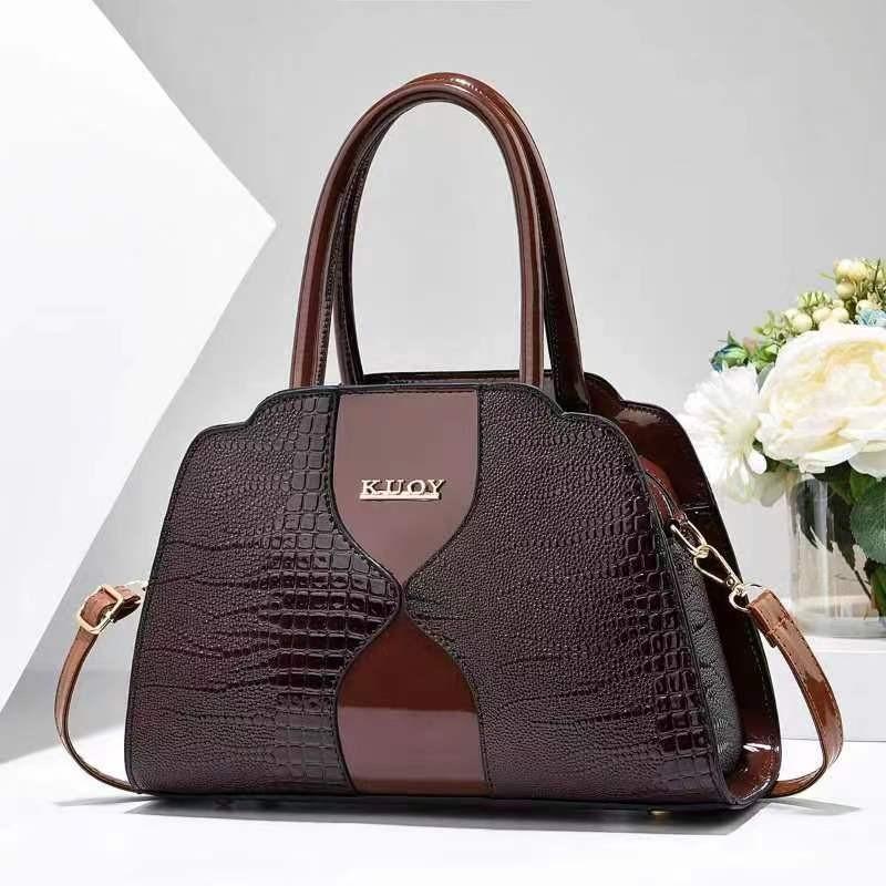 

Stylish Pu Bucket Bag For Women With Chain Detail And Soft Structure Ideal For Everyday Use кавовий