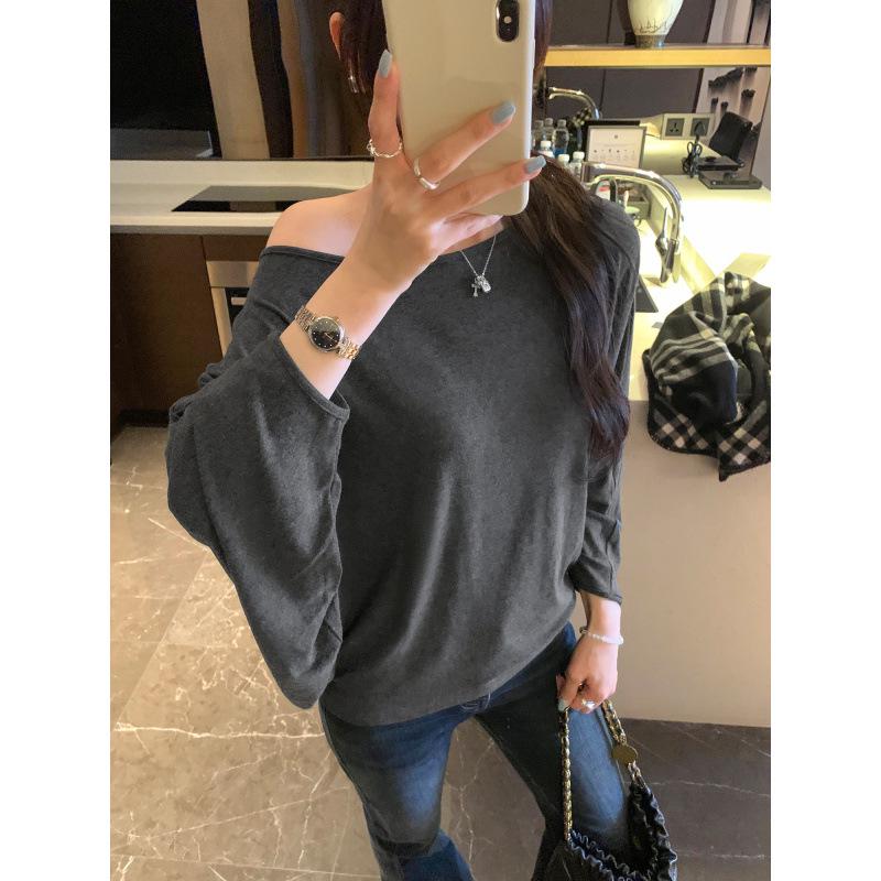 Damen Batwing Ein-Schulter Strick-T-Shirt, Langarm, Herbst/Winter 2026 Locker sitzendes Basisschicht-Oberteil.