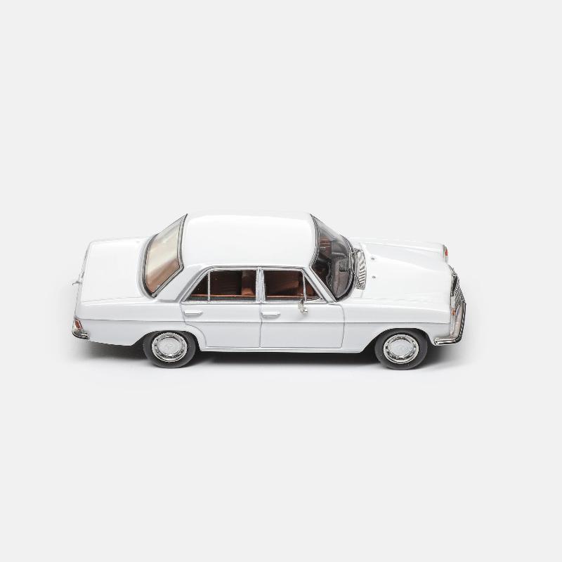 ABBZ1 Maxwell 1:64 MB 200 W114 Silver White Red Blue  Diecast Model Car