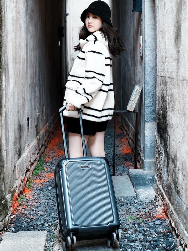 ROCKLAND Xiaoman Series Hardside Luggage