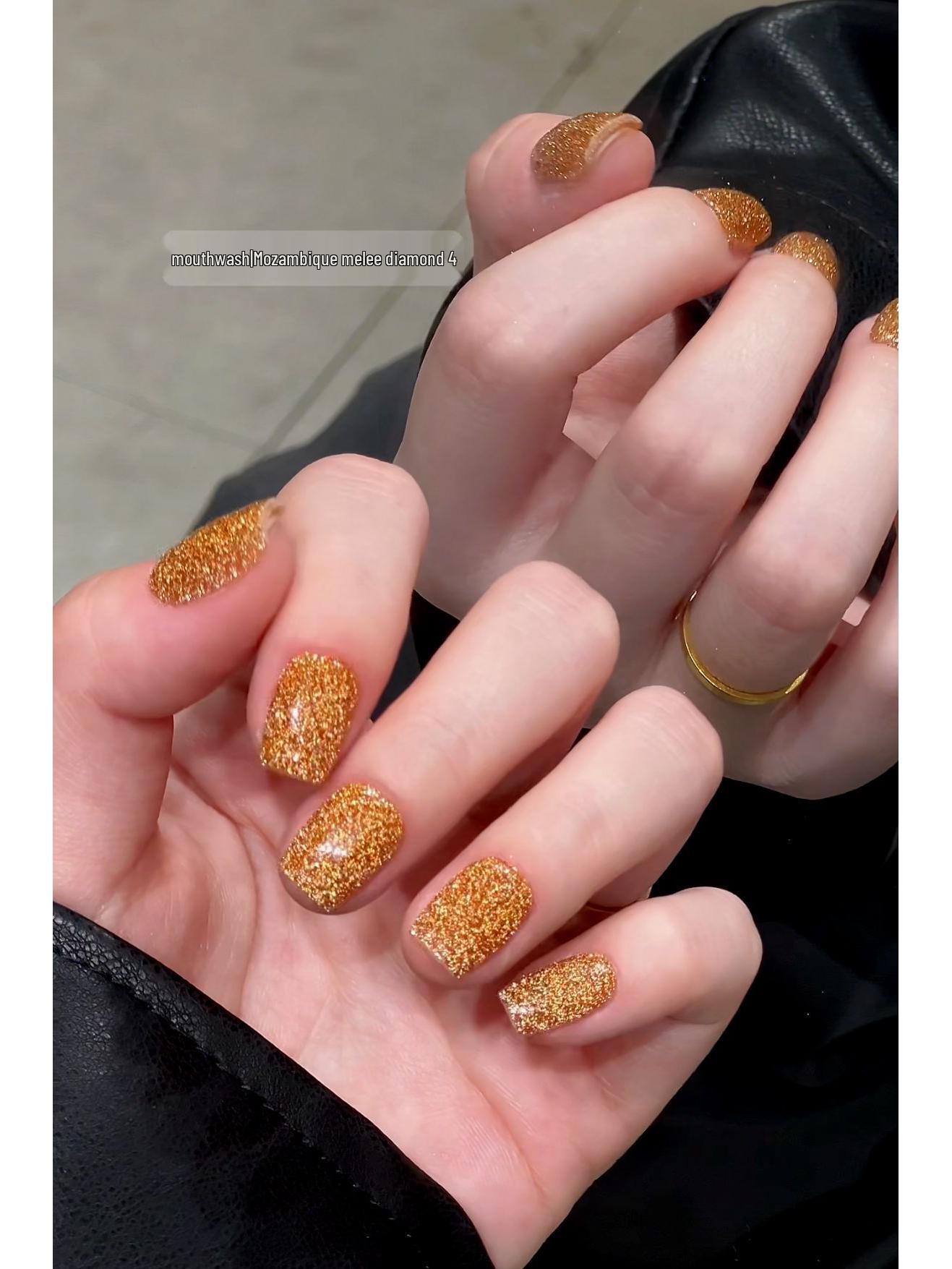 

Набор гель-лаков с муассанитами и крошкой бриллиантов 12 цветов для салонного маникюра и японских стилей нейл-арта