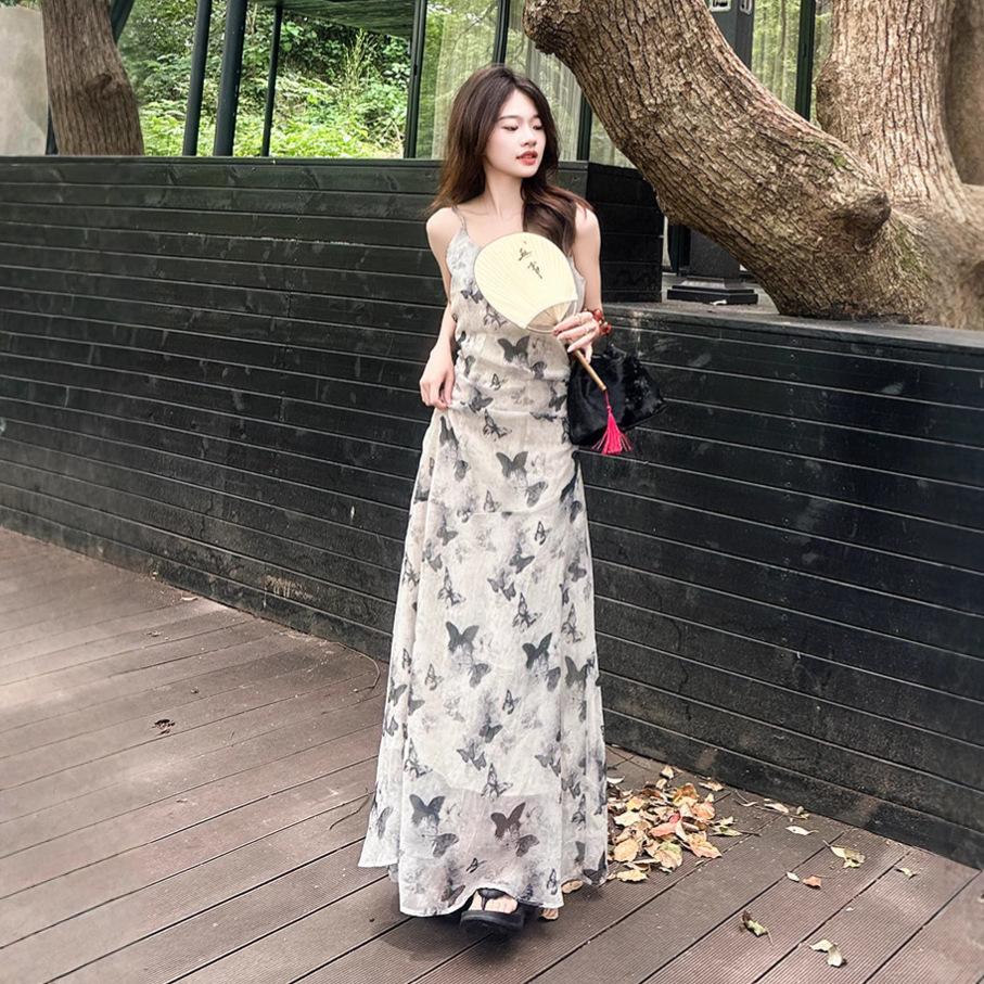 Beautiful Suspender Dress for Seaside Vacation 2026 New Women's Early Summer Wear This Year's Popular Long Dress