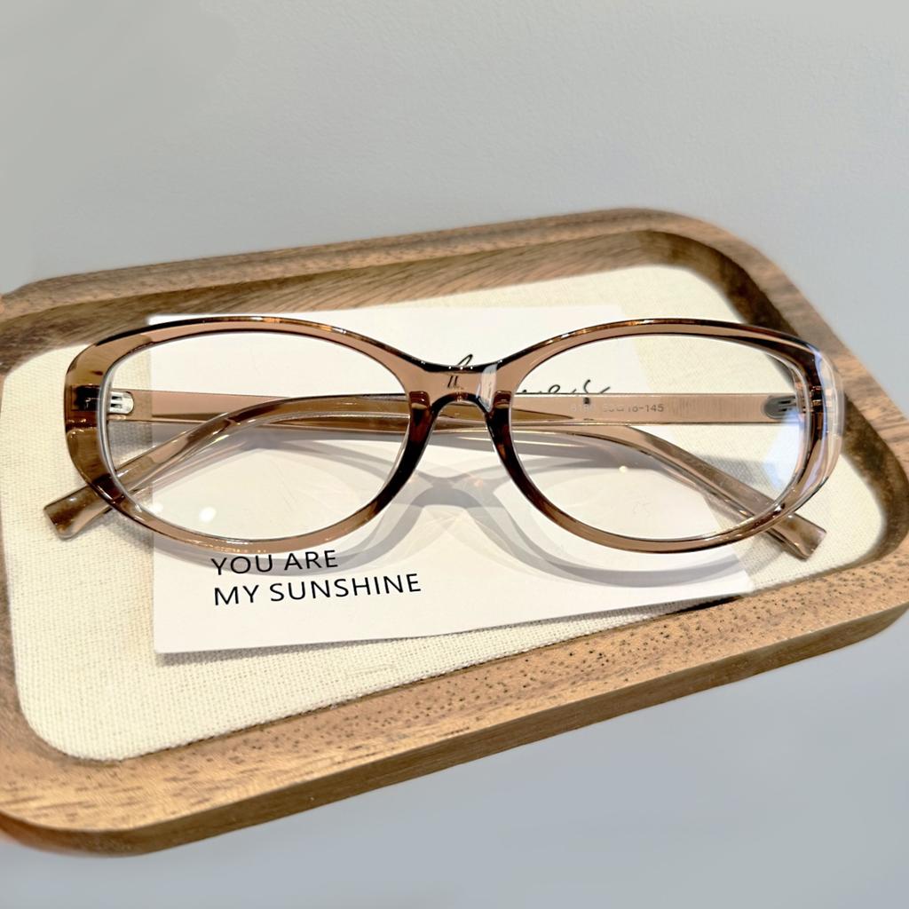 Retro Personalized High-definition Fashionable Women's Reading Glasses Ultra Light Neutral High-quality Anti Blue Light Glasses