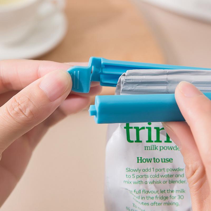 12-Piece Multifunctional Plastic Sealing Clip Set for Home Snacks - Large, Medium, Small Sizes