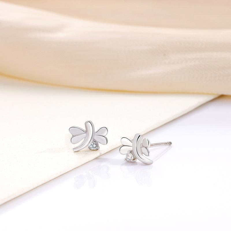 

Серьги-гвоздики «Стрекоза» Женские маленькие, изысканные, простые и универсальные серьги с индивидуальным дизайном