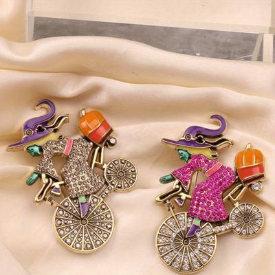 Femmes Hommes Classique Vintage Cristal Halloween Sorcière Broche Badges Mode Baroque Fête Banqeut Festival Épingle Boucles Pour Femmes