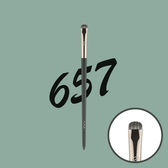 

Premium Signature Wide Shadow #657