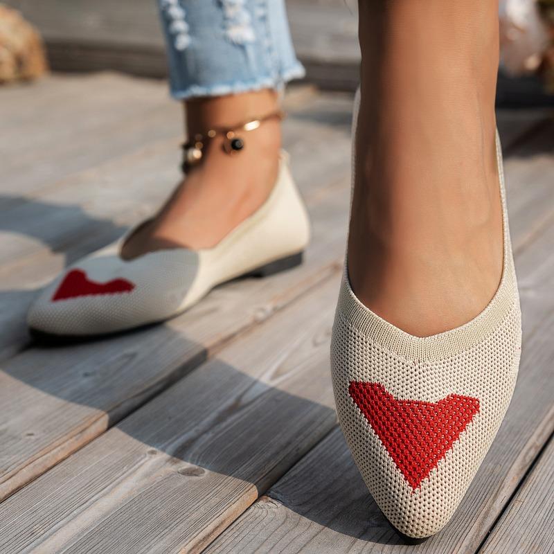 Women's Wide Width Pointed Toe Driving Moccasins - Flat Slip-On Casual Flats for Summer, Comfort Loafers