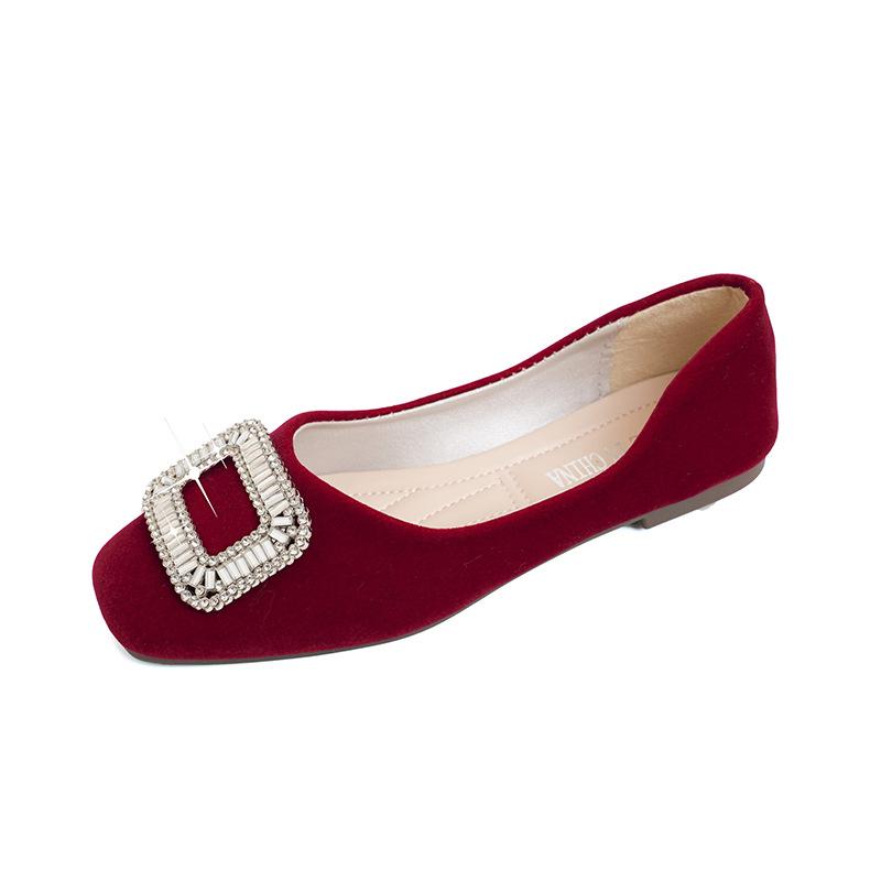 Red flat-soled wedding shoes spring 22 new with skirt shallow mouth square diamond ladyshoes large size 1 42 3390₽