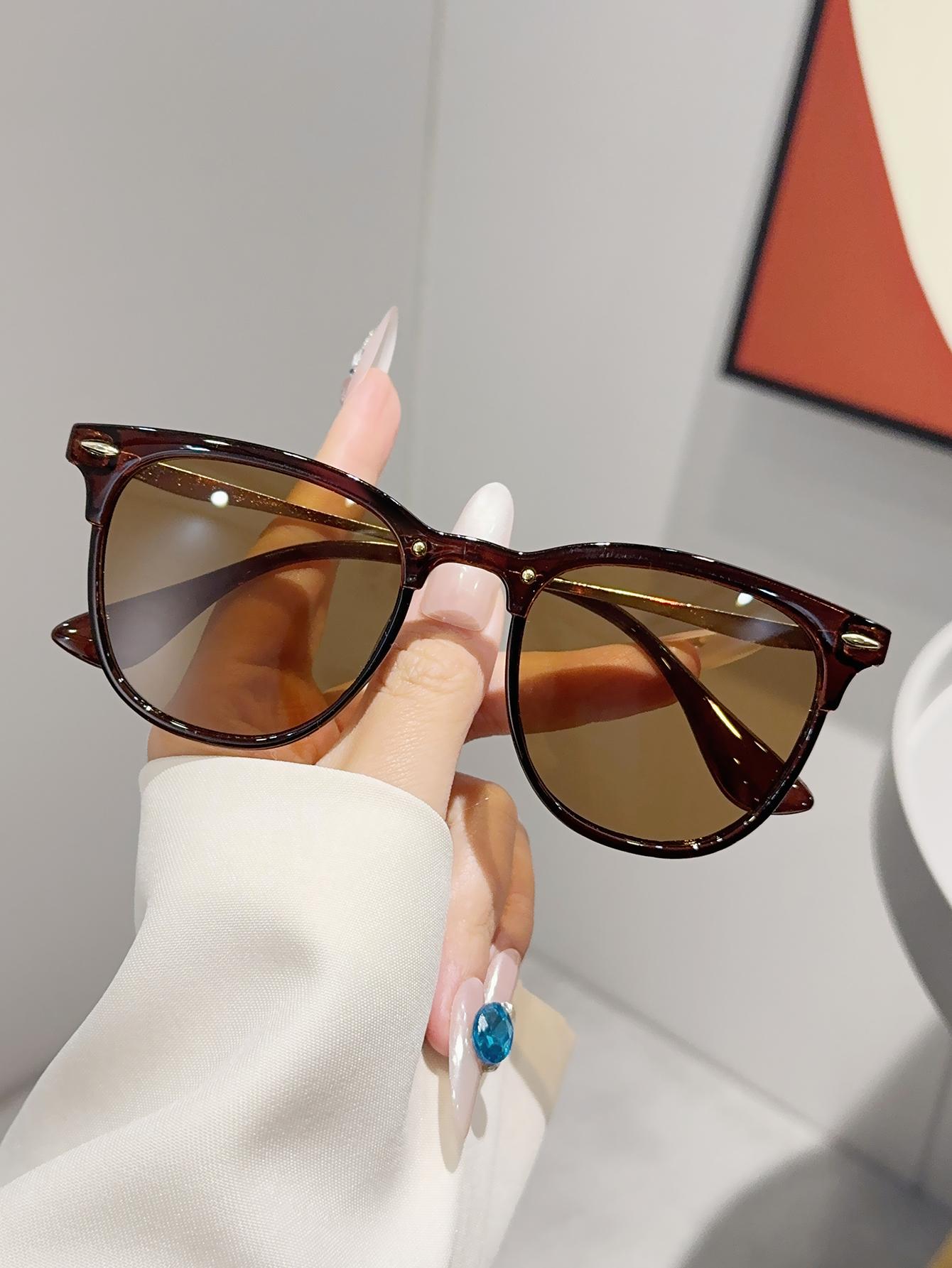 

1Pc European and American Retro Fashion Unisex Punk Frame Sunglasses Trendy Versatile Summer Wear