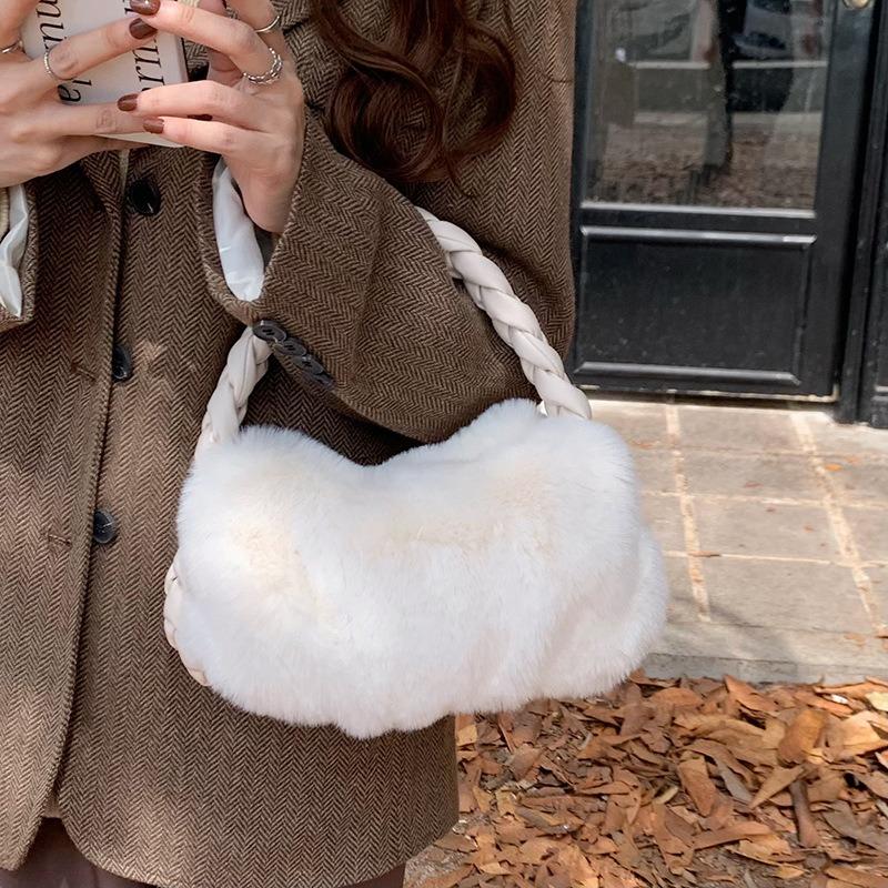 Niche design cloud bag fluffy handbag female winter new versatile texture fluffy handbag