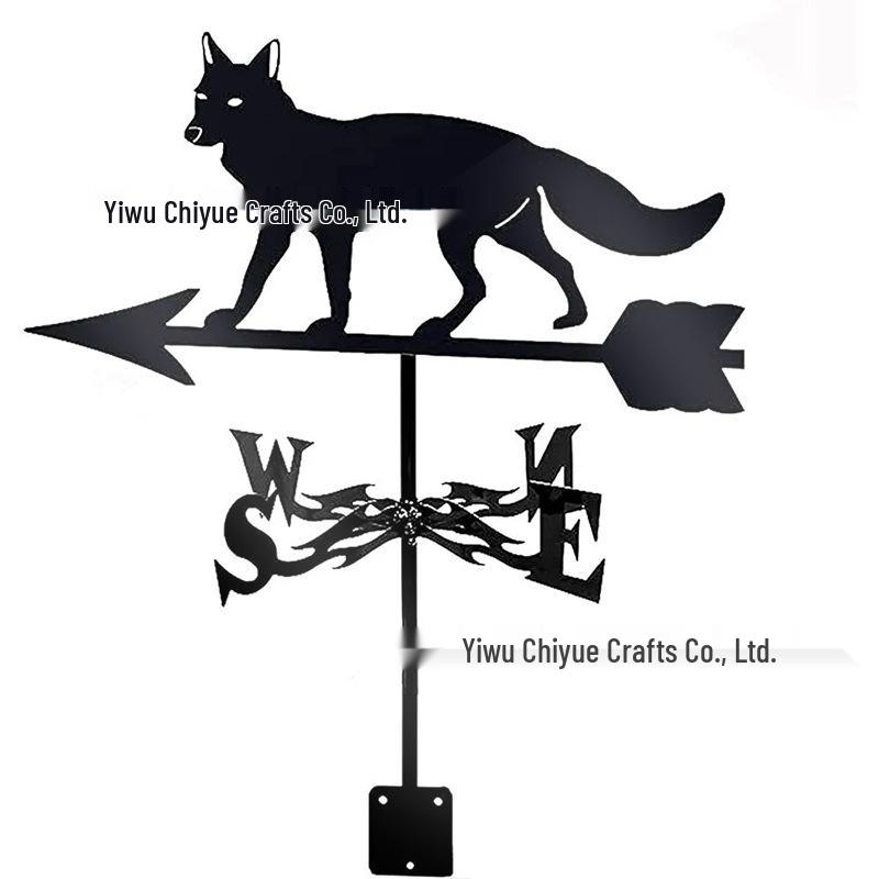Weather Vane Ornament: Outdoor Wrought Iron Spray-Painted Roof Decoration Metal Craft