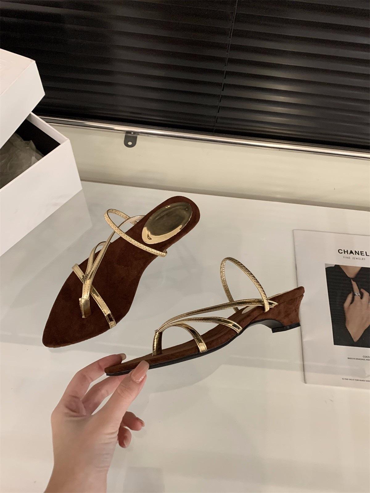 

Босоножки на грубом каблуке серебристые с острым носком на тонком ремешке туфли феи 2025 новая летняя коллекция с юбкой туфли с закрытым носком 39 золотой