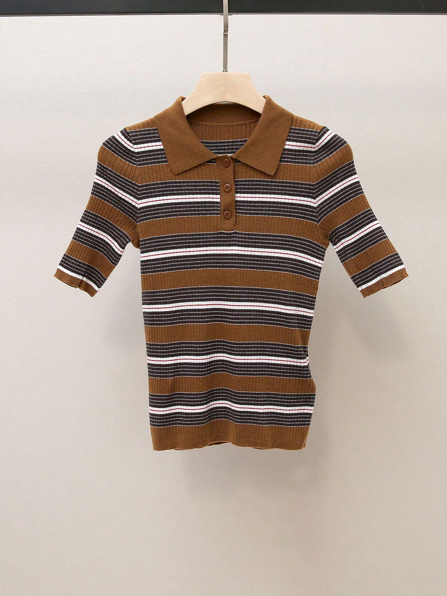 

Женский осенний французский приталенный поло-трикотаж в полоску с отложным воротником Large коричневый