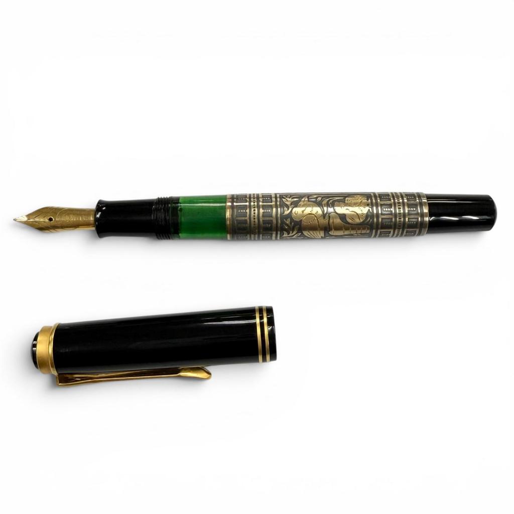 Great PERIKAN fountain pen Toledo black 18K mens M700 Used