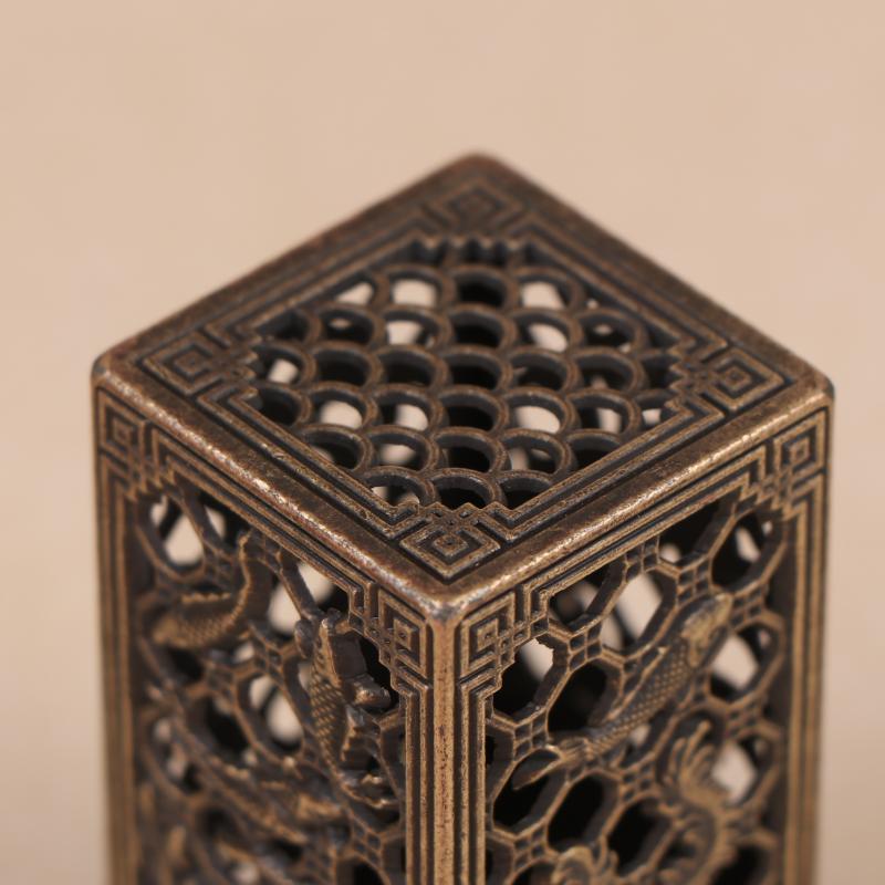 1 Piece Indoor Aromatherapy Home Ornament Square Vertical Incense Burner Small Xiangyun Alloy Incense Holder