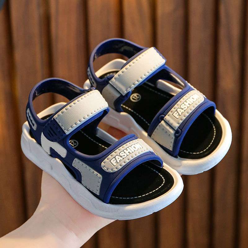 Children's boys' sandals 2025 new summer soft-soled non-slip middle-aged and older boys' students' babies' children's beach shoes