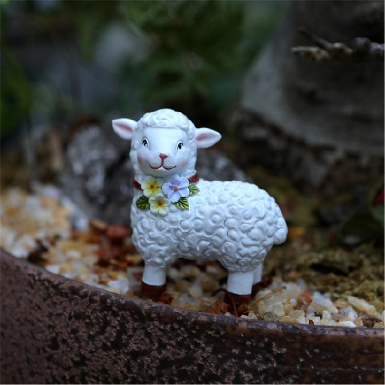 2Pcs Resins Sheep Statues for Garden and Home Decors Animal Miniature Figurines Ornaments for Terrariums and Flower Pot