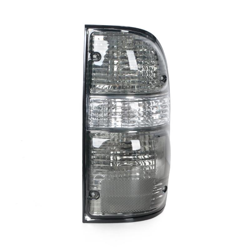 

81550-04060 81560-04060 Car Rear Tail Light Brake Lamp With Bulb For Toyota Tacoma Truck 2001 2002 2003 2004