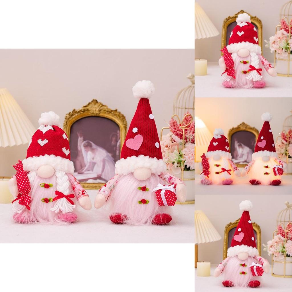 Entzückende rosa Herz-Gnom-Figur mit Leuchteffekt, perfekt für die Valentinstagsdekoration