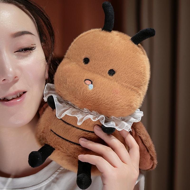 25cm Brown Cockroach Roach Stuffed Doll Plush Toy Cute Insect Female Male Animal with Wings Plushie Home Decor Funny Gift