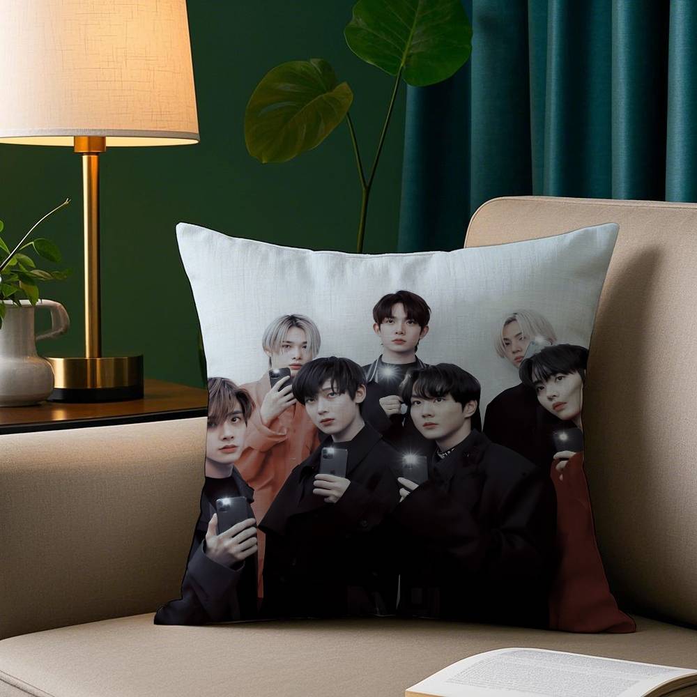 Kpop E-Enhypens Pillow Case Short Plush Print Cushion Cover Square Throw Pillow Covers Sofa Home Decor
