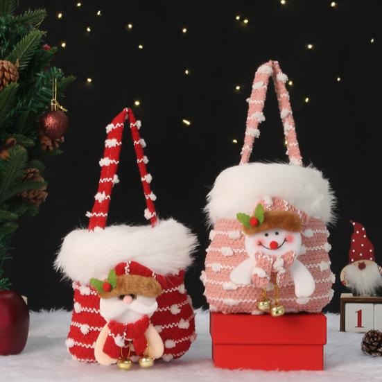 Plush Christmas Small Gift Bag 3D Snowman Santa Doll Fruit Candy Bag Christmas Eve New Year Tote Bag for Xmas Party Supplies