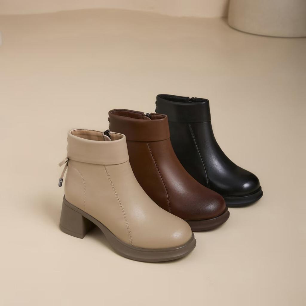 Coarse heel versatile short boots women's 2025 new boots autumn and winter Martin boots leather round head high heels women's shoes