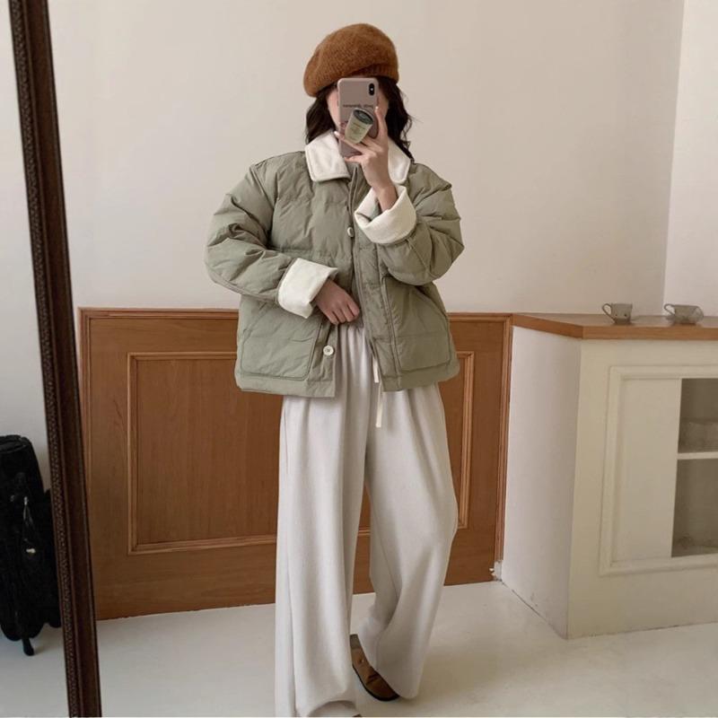 Khaki short down jacket women's new design sense small loose fashion splicing warm jacket