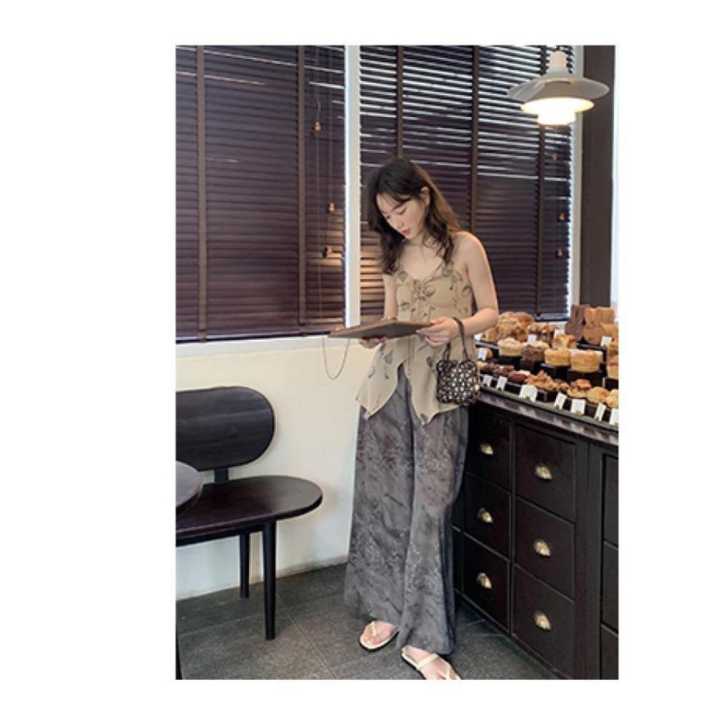 New Chinese Style Design Holiday Style Strap Camisole for Women's Summer New V-neck Niche Chic Top